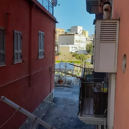 Casa Ioffredo - Appartamentino Incantevole Lägenhet Pozzuoli